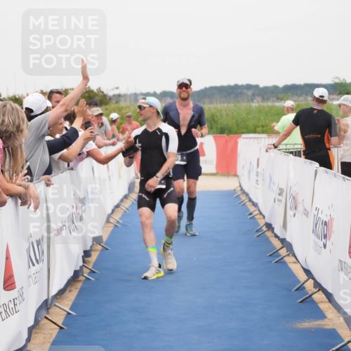 22.06.2025 - Viking Triathlon MichiJ http://msf.ph/oto/8131870 22.06.2025 15:42:14 Ziel 78, 172, 182 meine-sportfotos.de