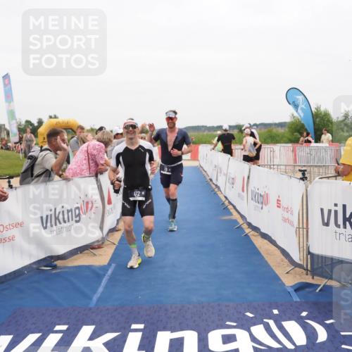 22.06.2025 - Viking Triathlon MichiJ http://msf.ph/oto/8131894 22.06.2025 15:42:17 Ziel 64, 78, 172, 182 meine-sportfotos.de
