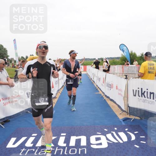 22.06.2025 - Viking Triathlon MichiJ http://msf.ph/oto/8131901 22.06.2025 15:42:18 Ziel 64, 78, 172, 182 meine-sportfotos.de
