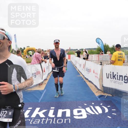 22.06.2025 - Viking Triathlon MichiJ http://msf.ph/oto/8131905 22.06.2025 15:42:18 Ziel 64, 78, 172, 182 meine-sportfotos.de