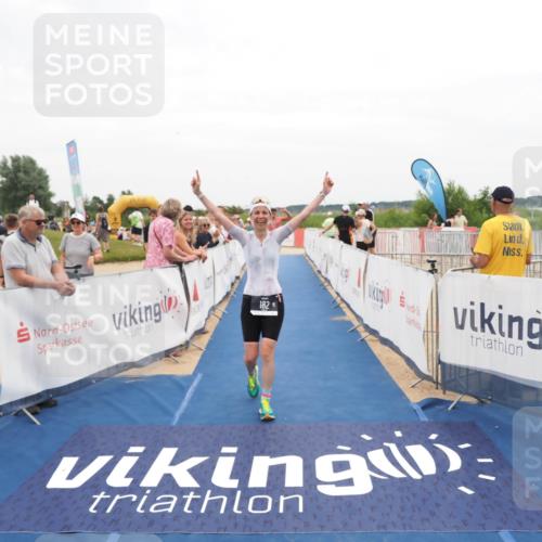 22.06.2025 - Viking Triathlon MichiJ http://msf.ph/oto/8131915 22.06.2025 15:42:21 Ziel 64, 78, 172, 182 meine-sportfotos.de