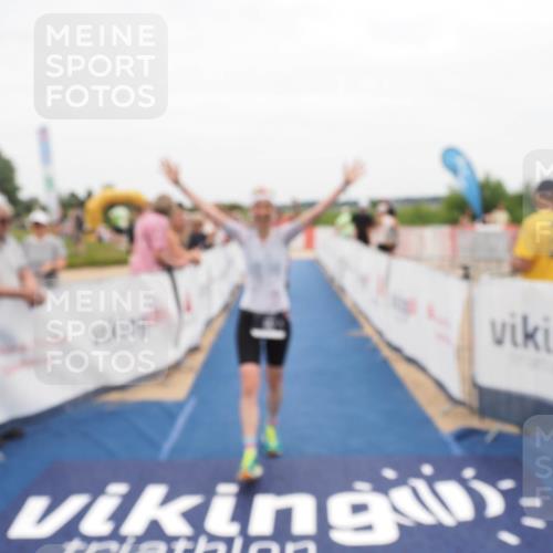 22.06.2025 - Viking Triathlon MichiJ http://msf.ph/oto/8131917 22.06.2025 15:42:21 Ziel 64, 78, 172, 182 meine-sportfotos.de