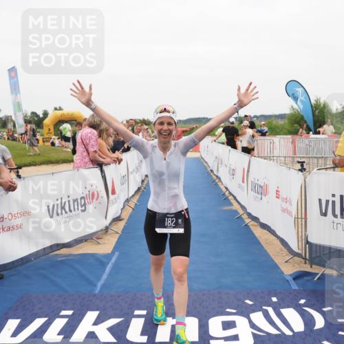22.06.2025 - Viking Triathlon MichiJ http://msf.ph/oto/8131921 22.06.2025 15:42:21 Ziel 64, 78, 172, 182 meine-sportfotos.de