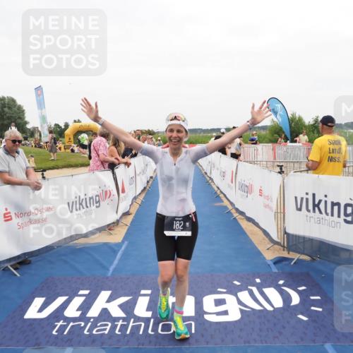 22.06.2025 - Viking Triathlon MichiJ http://msf.ph/oto/8131923 22.06.2025 15:42:22 Ziel 64, 78, 182 meine-sportfotos.de