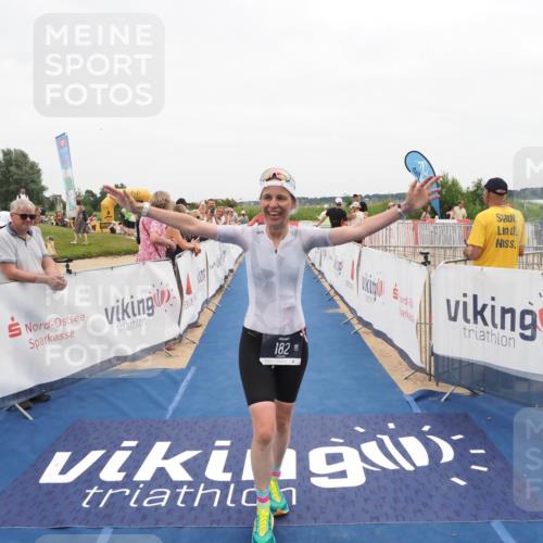 22.06.2025 - Viking Triathlon MichiJ http://msf.ph/oto/8131924 22.06.2025 15:42:22 Ziel 64, 78, 182 meine-sportfotos.de