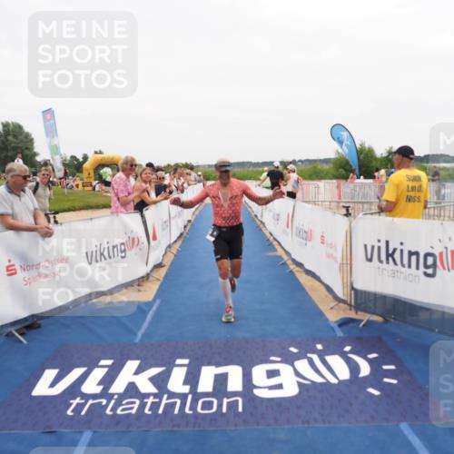 22.06.2025 - Viking Triathlon MichiJ http://msf.ph/oto/8131941 22.06.2025 15:42:24 Ziel 64, 182 meine-sportfotos.de