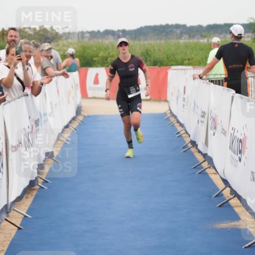 22.06.2025 - Viking Triathlon MichiJ http://msf.ph/oto/8131956 22.06.2025 15:42:29 Ziel 221 meine-sportfotos.de