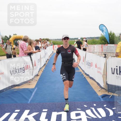 22.06.2025 - Viking Triathlon MichiJ http://msf.ph/oto/8131978 22.06.2025 15:42:32 Ziel 221 meine-sportfotos.de