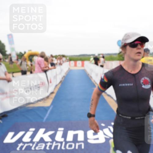 22.06.2025 - Viking Triathlon MichiJ http://msf.ph/oto/8131984 22.06.2025 15:42:32 Ziel 221 meine-sportfotos.de