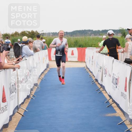 22.06.2025 - Viking Triathlon MichiJ http://msf.ph/oto/8131987 22.06.2025 15:42:47 Ziel 421 meine-sportfotos.de