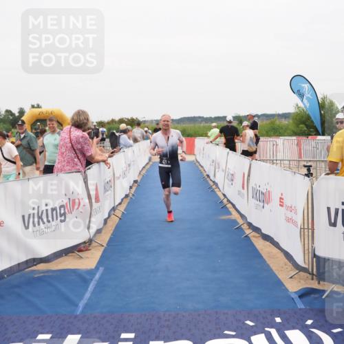 22.06.2025 - Viking Triathlon MichiJ http://msf.ph/oto/8131998 22.06.2025 15:42:48 Ziel 421 meine-sportfotos.de