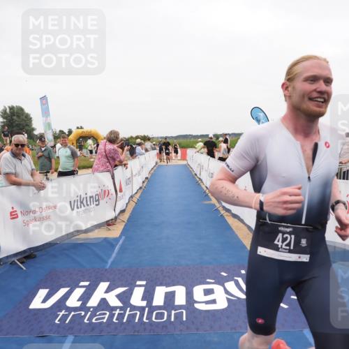 22.06.2025 - Viking Triathlon MichiJ http://msf.ph/oto/8132011 22.06.2025 15:42:50 Ziel 304, 421 meine-sportfotos.de