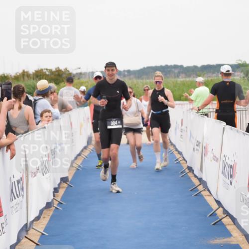 22.06.2025 - Viking Triathlon MichiJ http://msf.ph/oto/8132013 22.06.2025 15:42:54 Ziel 304, 344, 389 meine-sportfotos.de