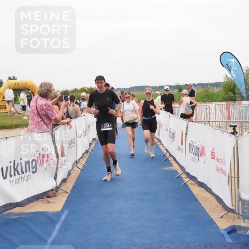 22.06.2025 - Viking Triathlon MichiJ http://msf.ph/oto/8132029 22.06.2025 15:42:56 Ziel 304, 344, 389, 615 meine-sportfotos.de