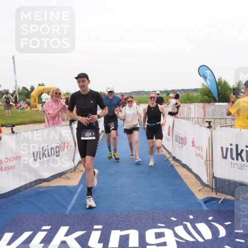 22.06.2025 - Viking Triathlon MichiJ http://msf.ph/oto/8132037 22.06.2025 15:42:57 Ziel 304, 344, 389, 615 meine-sportfotos.de