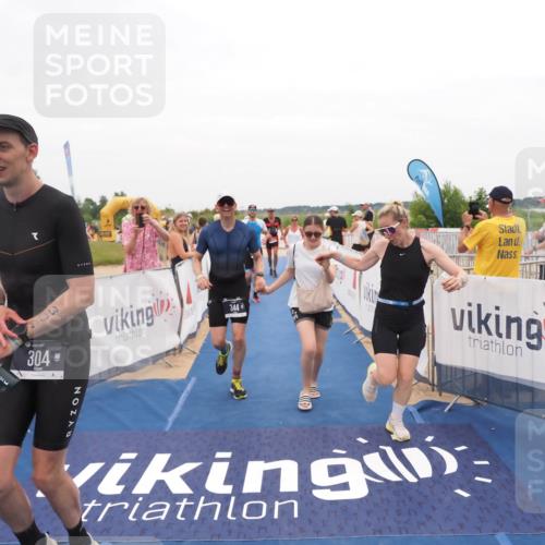 22.06.2025 - Viking Triathlon MichiJ http://msf.ph/oto/8132045 22.06.2025 15:42:58 Ziel 304, 344, 389, 615 meine-sportfotos.de