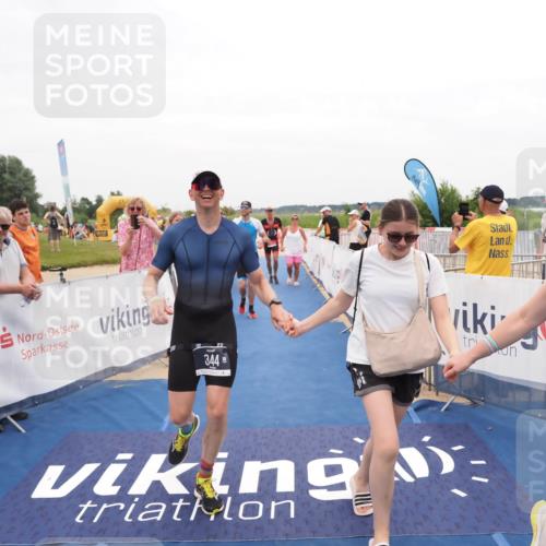22.06.2025 - Viking Triathlon MichiJ http://msf.ph/oto/8132051 22.06.2025 15:42:59 Ziel 304, 344, 389, 615 meine-sportfotos.de