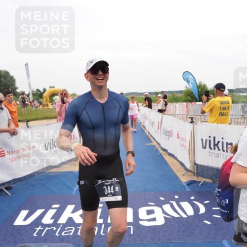 22.06.2025 - Viking Triathlon MichiJ http://msf.ph/oto/8132055 22.06.2025 15:42:59 Ziel 304, 344, 389, 615 meine-sportfotos.de