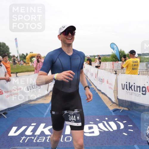 22.06.2025 - Viking Triathlon MichiJ http://msf.ph/oto/8132056 22.06.2025 15:42:59 Ziel 304, 344, 389, 615 meine-sportfotos.de