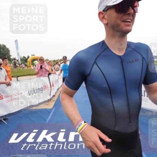 22.06.2025 - Viking Triathlon MichiJ http://msf.ph/oto/8132060 22.06.2025 15:43:00 Ziel 304, 344, 389, 615 meine-sportfotos.de