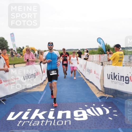 22.06.2025 - Viking Triathlon MichiJ http://msf.ph/oto/8132068 22.06.2025 15:43:01 Ziel 304, 344, 389, 615 meine-sportfotos.de
