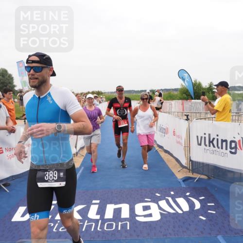 22.06.2025 - Viking Triathlon MichiJ http://msf.ph/oto/8132077 22.06.2025 15:43:02 Ziel 344, 389, 615 meine-sportfotos.de