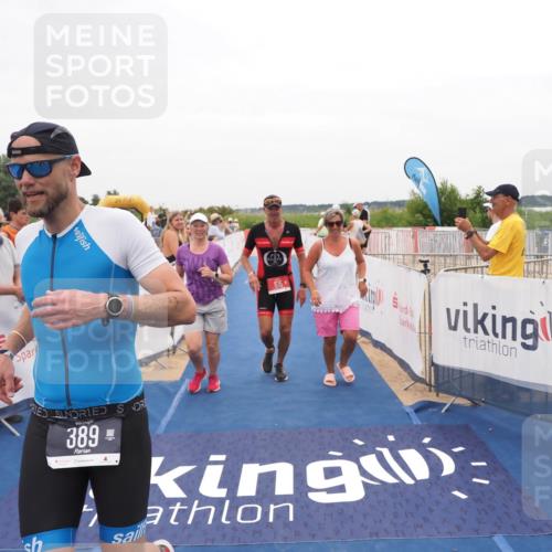 22.06.2025 - Viking Triathlon MichiJ http://msf.ph/oto/8132078 22.06.2025 15:43:02 Ziel 344, 389, 615 meine-sportfotos.de