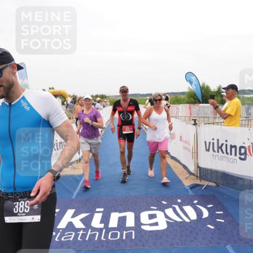 22.06.2025 - Viking Triathlon MichiJ http://msf.ph/oto/8132079 22.06.2025 15:43:02 Ziel 344, 389, 615 meine-sportfotos.de