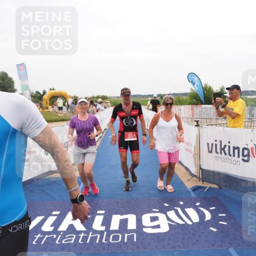 22.06.2025 - Viking Triathlon MichiJ http://msf.ph/oto/8132081 22.06.2025 15:43:02 Ziel 344, 389, 615 meine-sportfotos.de