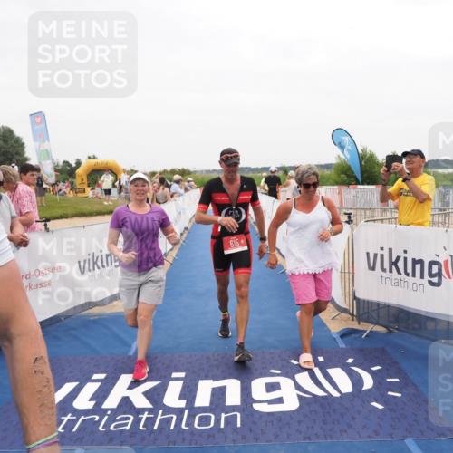 22.06.2025 - Viking Triathlon MichiJ http://msf.ph/oto/8132083 22.06.2025 15:43:03 Ziel 389, 615 meine-sportfotos.de