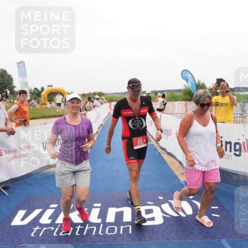 22.06.2025 - Viking Triathlon MichiJ http://msf.ph/oto/8132087 22.06.2025 15:43:03 Ziel 389, 615 meine-sportfotos.de
