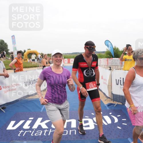 22.06.2025 - Viking Triathlon MichiJ http://msf.ph/oto/8132091 22.06.2025 15:43:04 Ziel 389, 615 meine-sportfotos.de