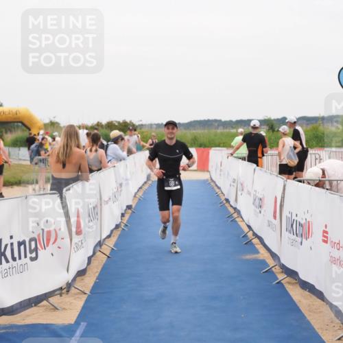 22.06.2025 - Viking Triathlon MichiJ http://msf.ph/oto/8132115 22.06.2025 15:43:17 Ziel 501 meine-sportfotos.de