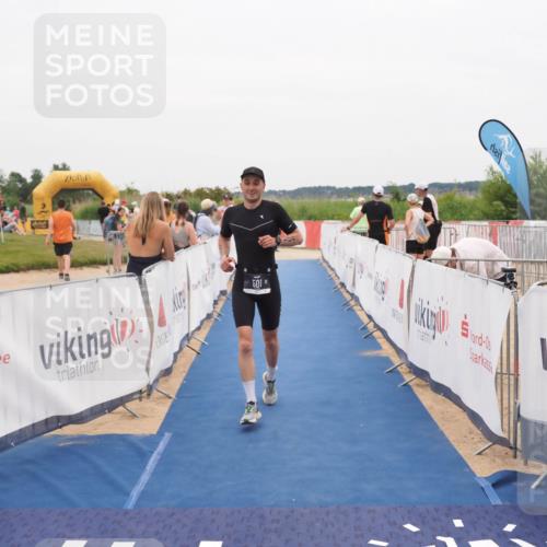22.06.2025 - Viking Triathlon MichiJ http://msf.ph/oto/8132122 22.06.2025 15:43:18 Ziel 501 meine-sportfotos.de