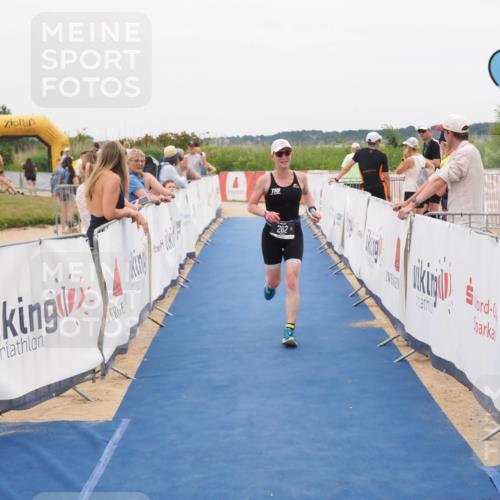 22.06.2025 - Viking Triathlon MichiJ http://msf.ph/oto/8132157 22.06.2025 15:43:36 Ziel 282 meine-sportfotos.de