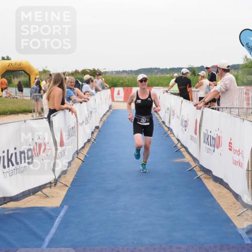 22.06.2025 - Viking Triathlon MichiJ http://msf.ph/oto/8132158 22.06.2025 15:43:36 Ziel 282 meine-sportfotos.de