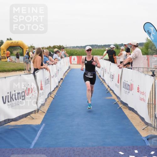 22.06.2025 - Viking Triathlon MichiJ http://msf.ph/oto/8132159 22.06.2025 15:43:36 Ziel 282 meine-sportfotos.de