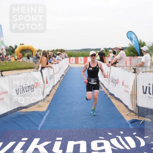 22.06.2025 - Viking Triathlon MichiJ http://msf.ph/oto/8132163 22.06.2025 15:43:37 Ziel 282 meine-sportfotos.de