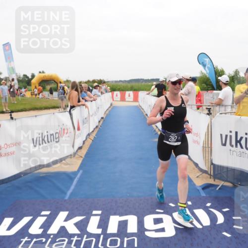 22.06.2025 - Viking Triathlon MichiJ http://msf.ph/oto/8132167 22.06.2025 15:43:37 Ziel 282 meine-sportfotos.de