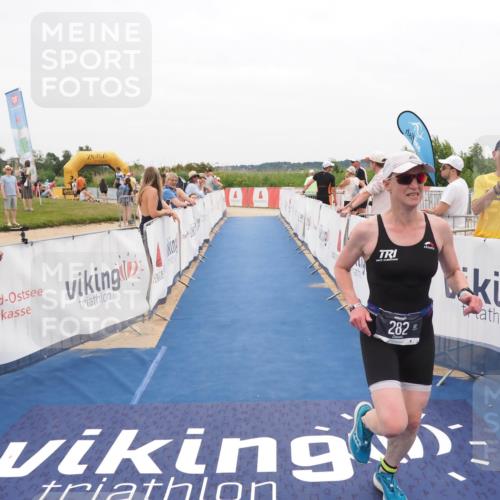 22.06.2025 - Viking Triathlon MichiJ http://msf.ph/oto/8132169 22.06.2025 15:43:38 Ziel 282 meine-sportfotos.de