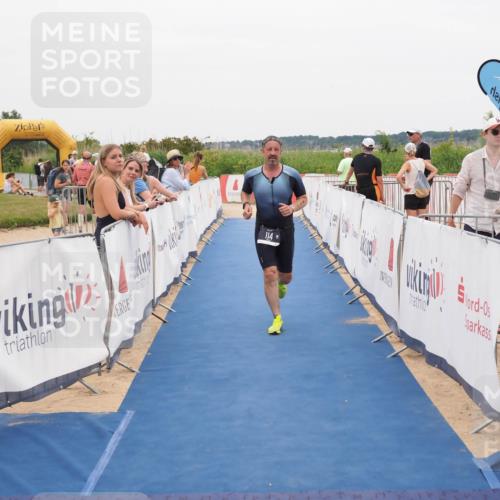 22.06.2025 - Viking Triathlon MichiJ http://msf.ph/oto/8132192 22.06.2025 15:43:50 Ziel 114 meine-sportfotos.de