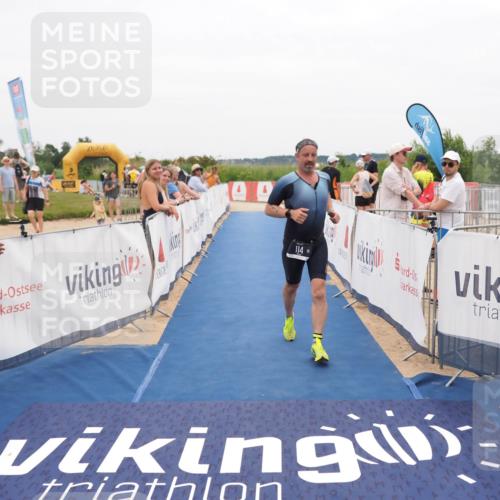 22.06.2025 - Viking Triathlon MichiJ http://msf.ph/oto/8132200 22.06.2025 15:43:51 Ziel 114 meine-sportfotos.de