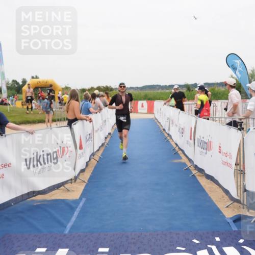 22.06.2025 - Viking Triathlon MichiJ http://msf.ph/oto/8132227 22.06.2025 15:44:25 Ziel 238 meine-sportfotos.de