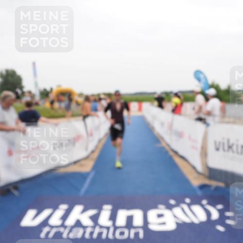 22.06.2025 - Viking Triathlon MichiJ http://msf.ph/oto/8132234 22.06.2025 15:44:25 Ziel 238 meine-sportfotos.de