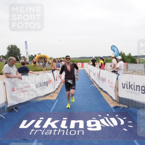 22.06.2025 - Viking Triathlon MichiJ http://msf.ph/oto/8132238 22.06.2025 15:44:26 Ziel 238 meine-sportfotos.de