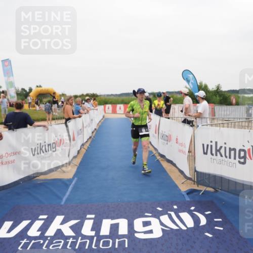 22.06.2025 - Viking Triathlon MichiJ http://msf.ph/oto/8132305 22.06.2025 15:44:44 Ziel 66, 84 meine-sportfotos.de