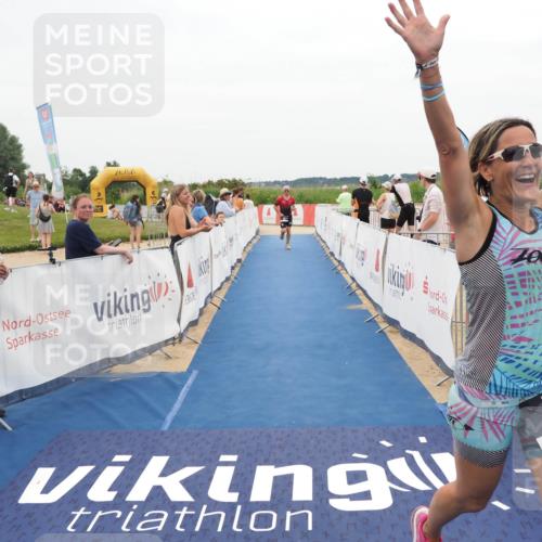 22.06.2025 - Viking Triathlon MichiJ http://msf.ph/oto/8132361 22.06.2025 15:45:06 Ziel 465, 511 meine-sportfotos.de