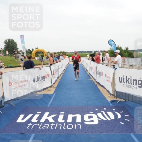22.06.2025 - Viking Triathlon MichiJ http://msf.ph/oto/8132382 22.06.2025 15:45:09 Ziel 465, 511 meine-sportfotos.de
