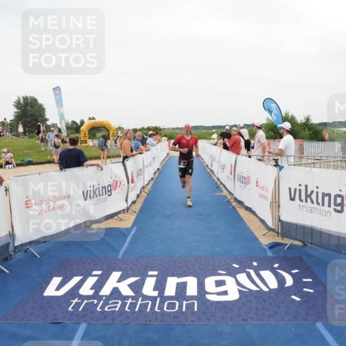 22.06.2025 - Viking Triathlon MichiJ http://msf.ph/oto/8132384 22.06.2025 15:45:09 Ziel 465, 511 meine-sportfotos.de