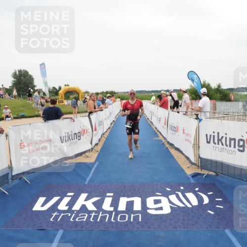22.06.2025 - Viking Triathlon MichiJ http://msf.ph/oto/8132388 22.06.2025 15:45:09 Ziel 465, 511 meine-sportfotos.de